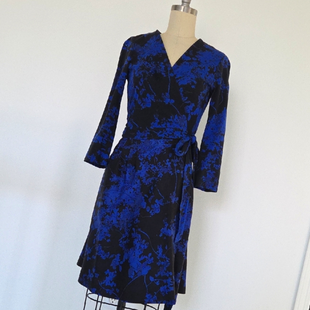 DVF wool/silk wrap dress (with pockets)